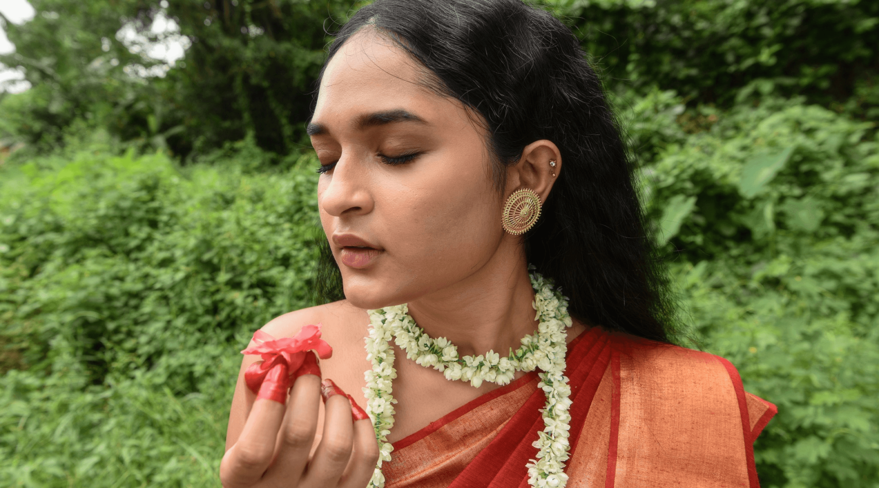 Skin fragrance ritual visual 4